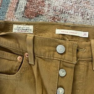 Levi Ribcage straight- size 25